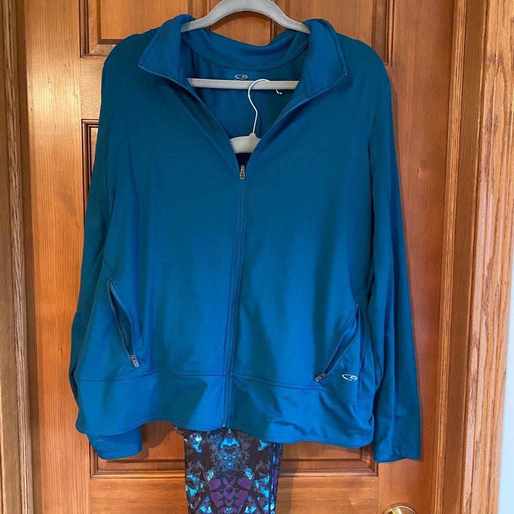 BLUE ZIP-UP ATHLETIC TOP